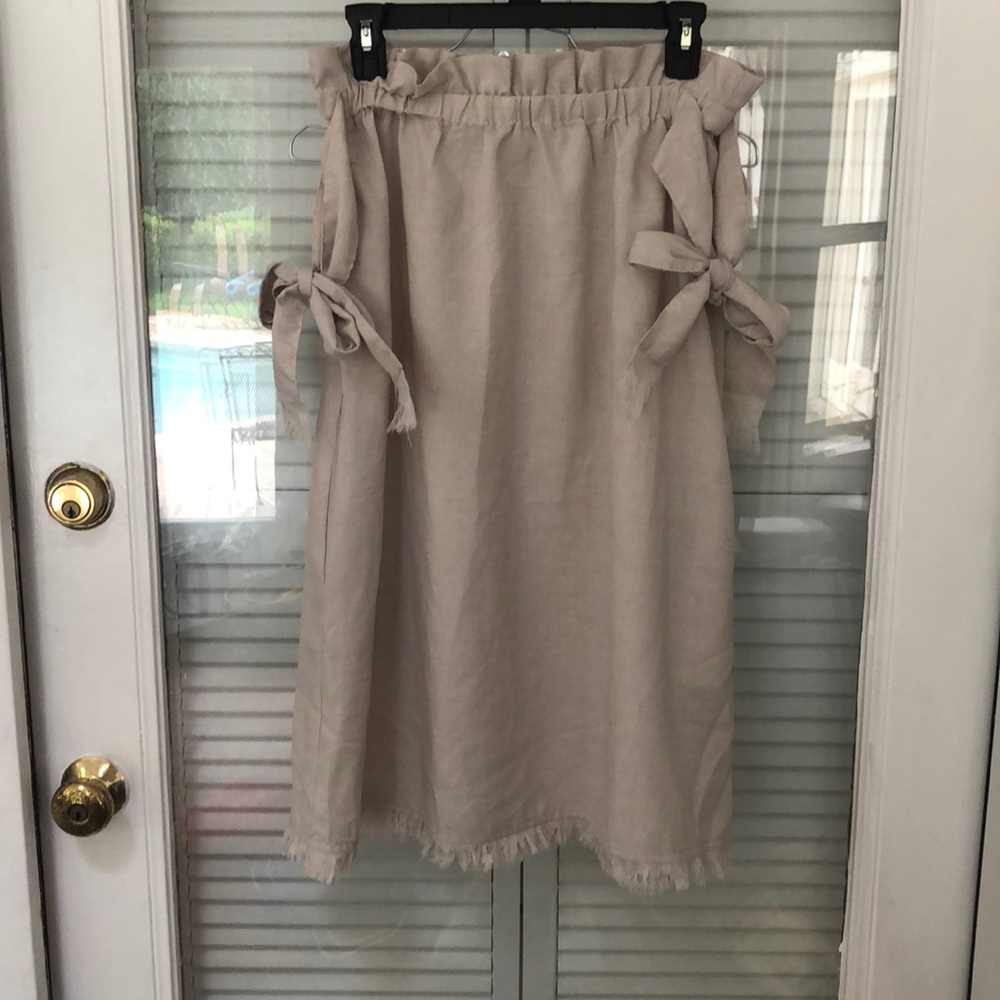 Umgee Tan shift dress with bows